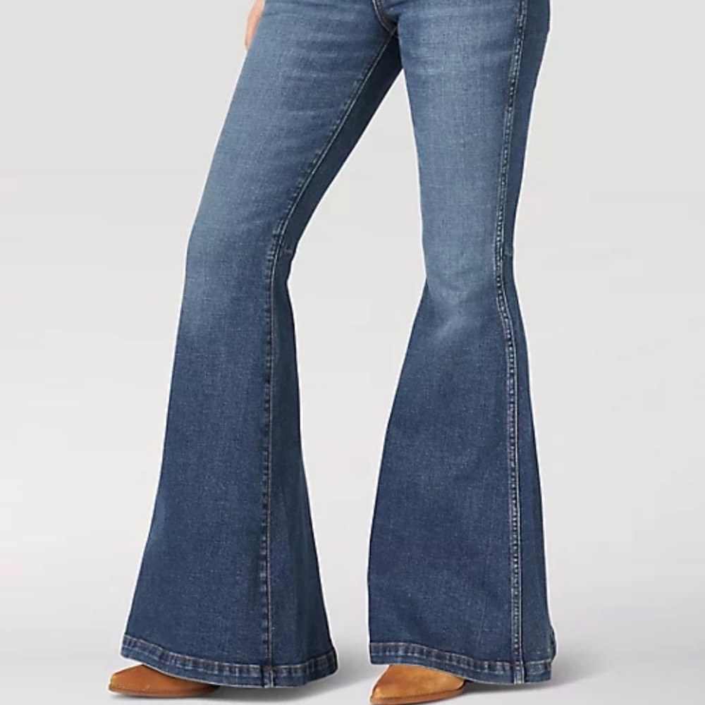 WOMEN'S WRANGLER RETRO® BAILEY HIGH RISE TRUMPET FLARE JEAN